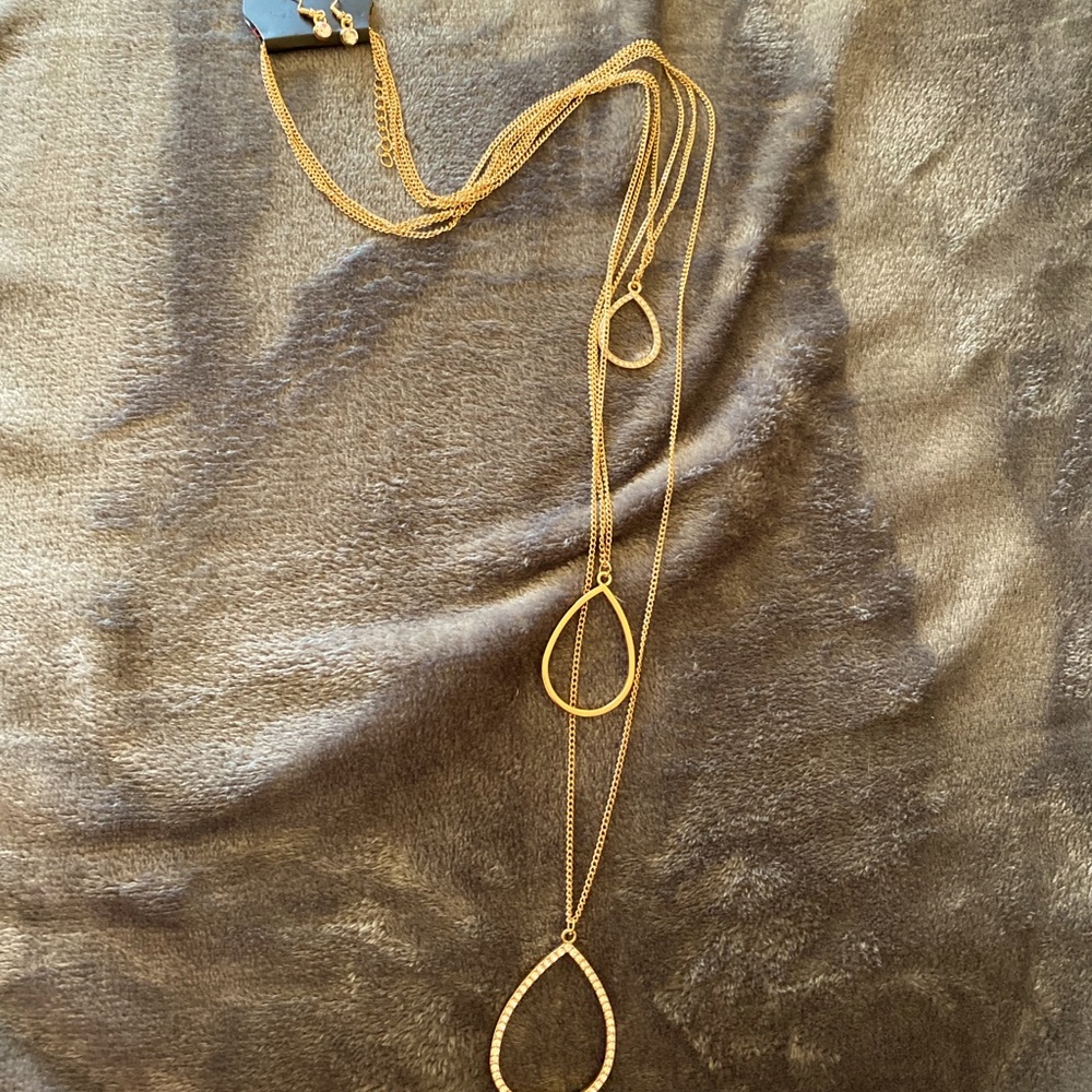 Gold necklace and earrings